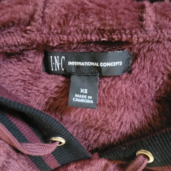 INC fuzzy sweatshirt - Picture 3 of 5